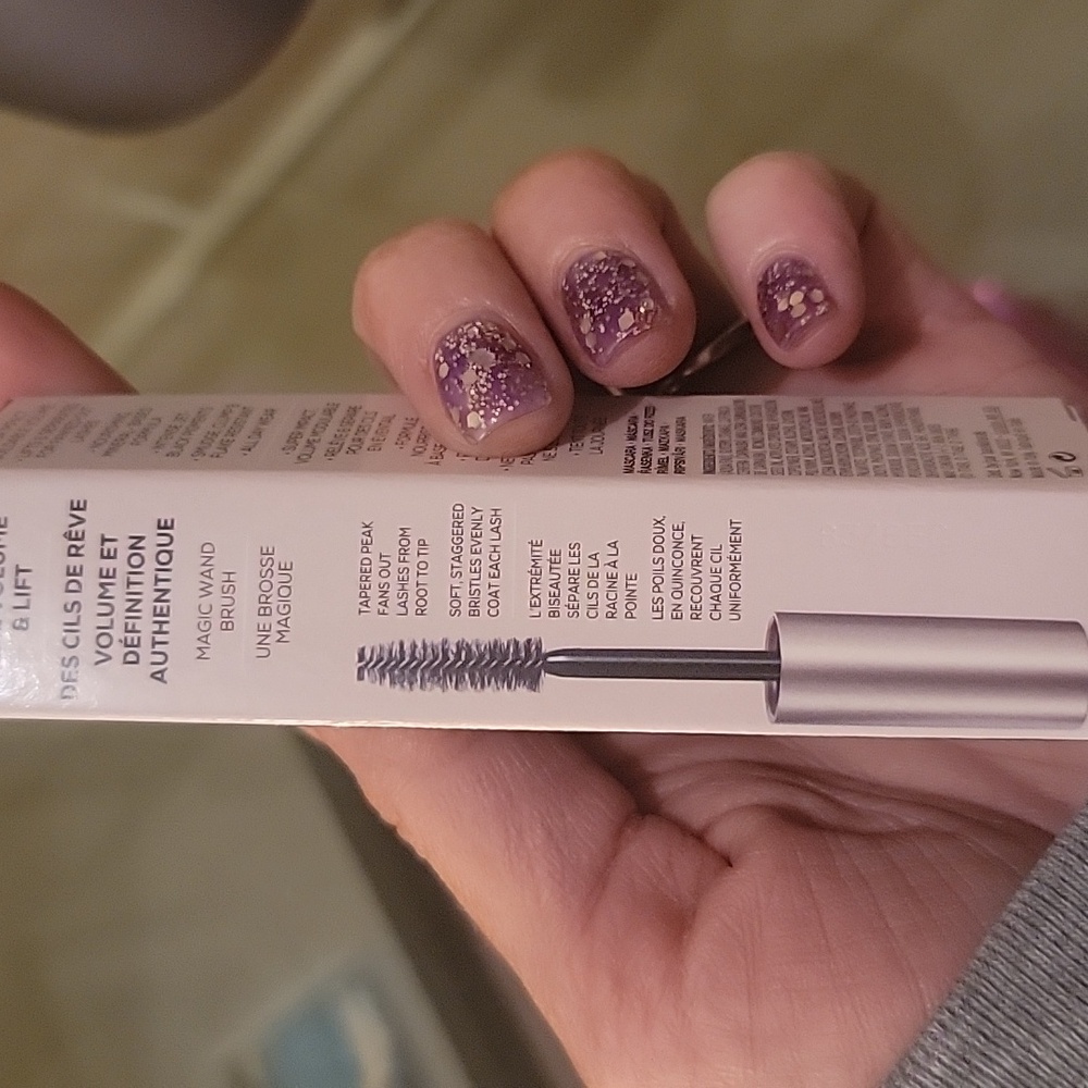 Benefit, IT Cosmetics, YSL, & Bareminerals mascara bundle with brand new bag! - Picture 11 of 16